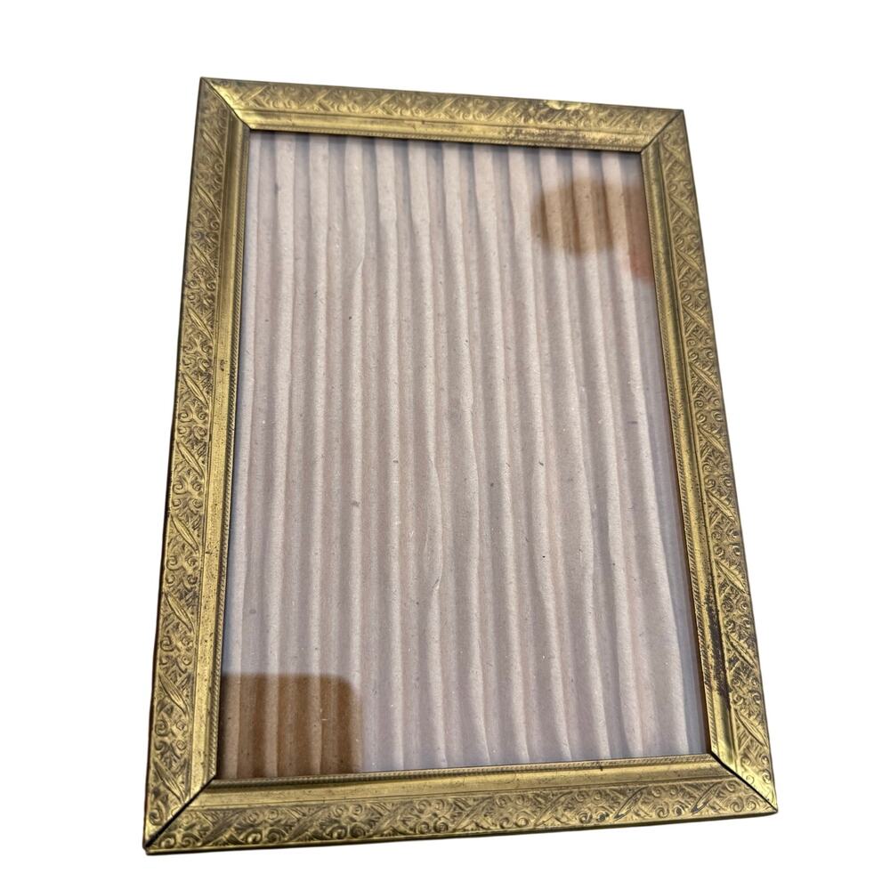 VINTAGE Picture Photo Frame 5x7 Brass Gold Tone Metal Ornate Standing Etched